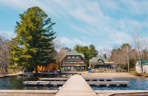 Seguin House | 3 Bedroom Point Cottage On Muskoka Shores
