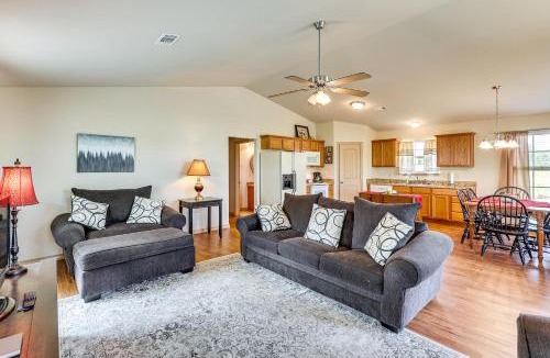 Fort Coffee House | 3 Mi to Arkansas River: Rural Family Home w/Yard