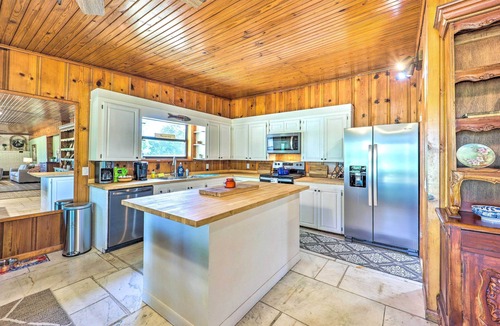 Grove House | 3-Unit Group Retreat! 2 Mi to Wolf Creek Boat Ramp