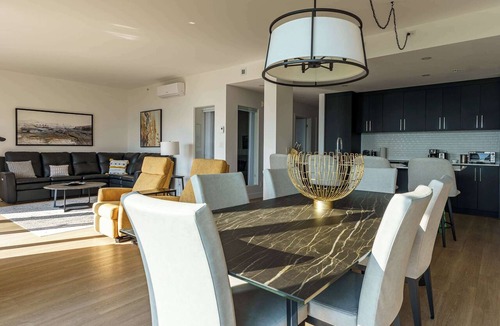 Baie-St-Paul Apartment | 302 | Full View | See, Look, Admire | Pool & Gym
