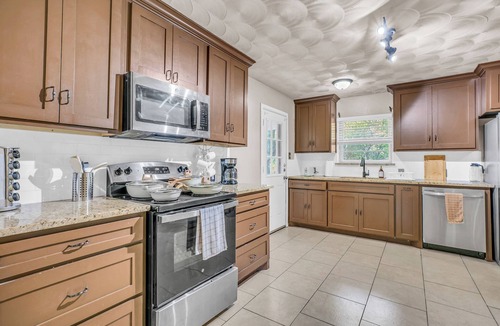 DeSoto House | 3BD/2BA, King Bed, Dedicated Workspace, Pets Ok