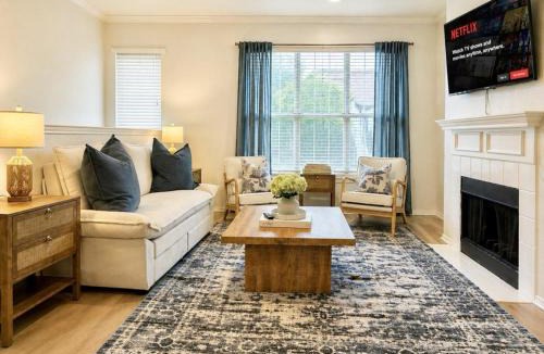 Plano Apartment | 3BR LongStayReady I Sleep 12 Garage Pool-Gym, Ldry