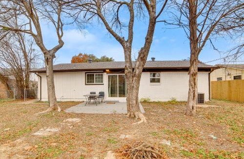Cedar Hill House | 4 Mi to Joe Pool Lake! Cedar Hill Family Haven