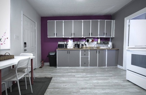 Walkerville Apartment | 480# Cheapest Great Home, Walk to Casino Tunnel