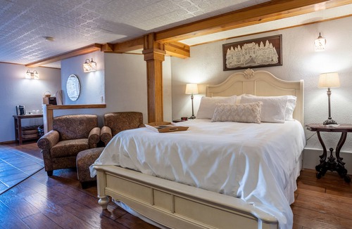 Eureka Springs Historic District Bed & Breakfast | 5 Ojo Inn Bed and Breakfast
