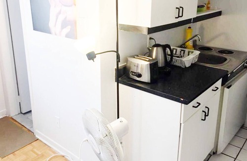 Milton Park Apartment | (541) Studio Downtown Montreal