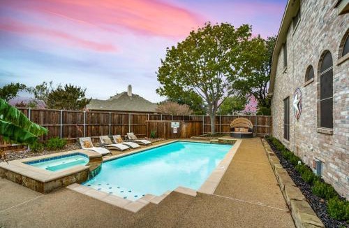 Rowlett Villa | 5br Lux! Pool, Games & Theater