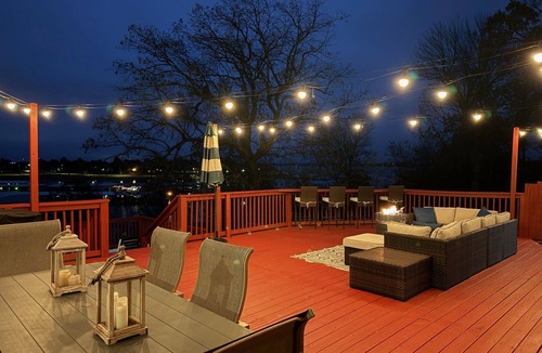 Eufaula House | 6 Oaks Overlook is a spacious 5-bedroom house with stunning lake views & access.