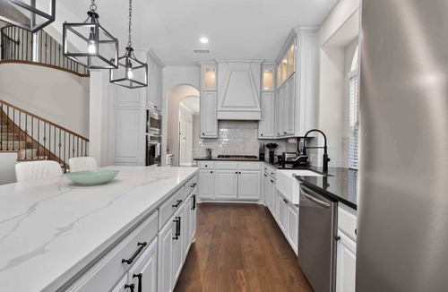 Midlothian House | 6BD/4BA Midlothian Getaway – Pool, Cinema, Games