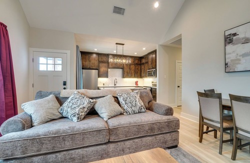 San Angelo Cottage | 7 Mi to Afb: Central & Modern San Angelo Home