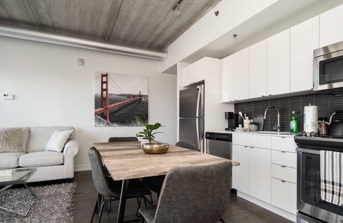 Downtown Winnipeg Condo | (701)Downtown Sunny 1Bdr +Glasshouse+Fast WiFi(311)