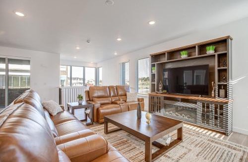 Centennial House | 8 Mi to Denver Tech Center: Business-Ready Retreat