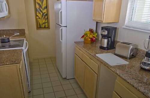 Poipu Condo | A BEAUTIFUL OCEANFRONT RESORT, 2BDRM, Full Kitchen, wifi, pool & bar, fitness