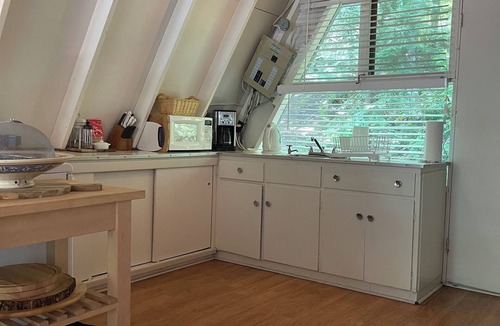 Val-des-Monts Cottage | A-Frame Cottage on Lac Bataille, Val-des-Monts