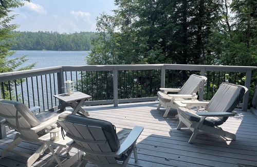 Val-des-Monts Cottage | A-Frame Cottage on Lac Bataille, Val-des-Monts