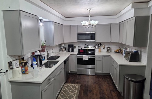 North Arlington House | A home away from home by the stadiums of Arlington.