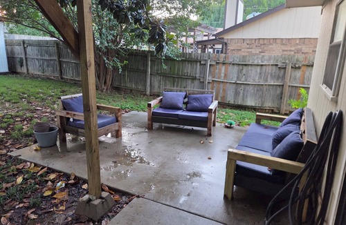 North Arlington House | A home away from home by the stadiums of Arlington.