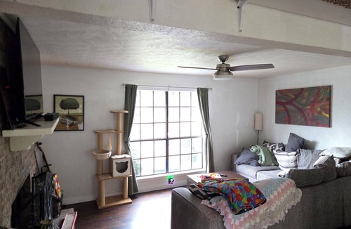 North Arlington House | A home away from home by the stadiums of Arlington.