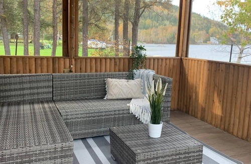 Degelis Cabin | A Peaceful Waterfront Escape | La Perle du Lac