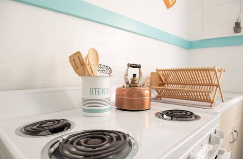 North Buffalo Apartment | A Retro Vibe with Modern Amenities near Bustling Hertel Avenue