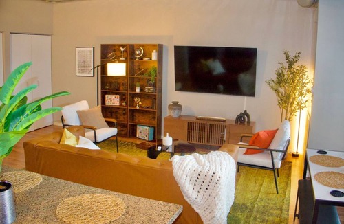 Old West Side Apartment | A2 Gem—Everything U of M & More!