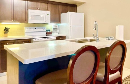 Oro-Medonte Apartment | Adjoining 1-Bedroom + Studio Condos near Horseshoe