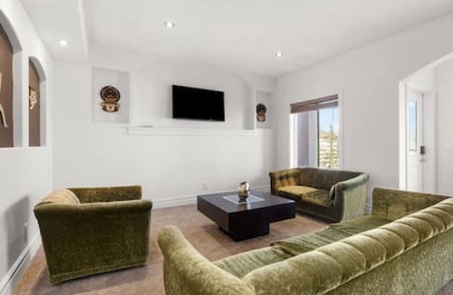 Symons Valley House | "Adya" a Luxury Stay from Richfort Hospitality