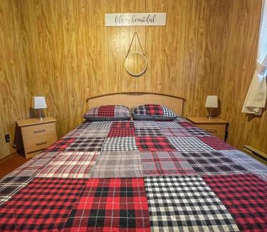 Magnetawan House | Ahmic Lake Resort