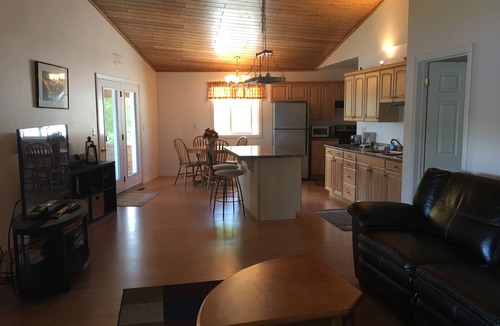 Algoma District Cabin | Air-Dale Fishing and Hunting