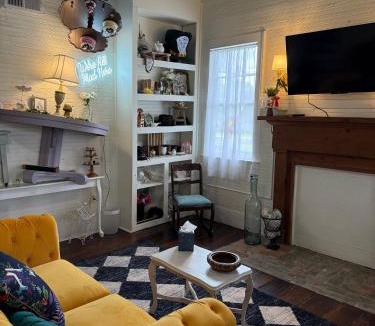 Jackson House | Alice by Ravens Keep