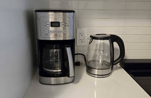 Waterloo Condo | All inclusive unit with free parking near University of Waterloo
