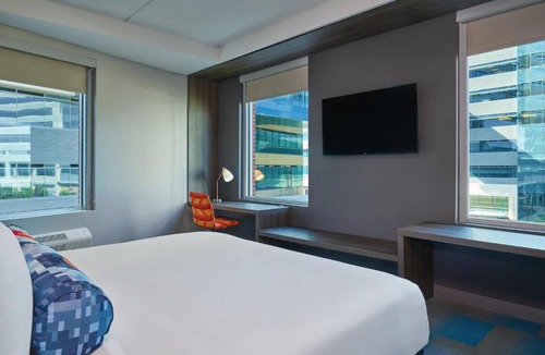 Collin County Hotel | Aloft by Marriott Richardson