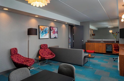 Rogers Hotel | Aloft by Marriott Rogers-Bentonville