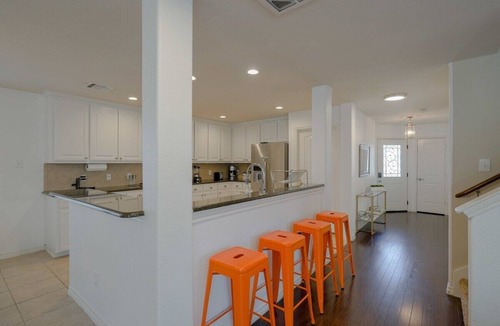 McKinney House | Amazing Gem for groups w/HEATED Pool and Spa