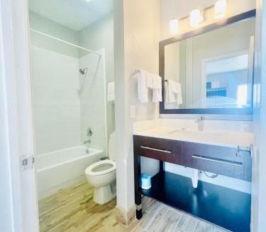 South Arlington Hotel | Americas Best Value Inn Arlington