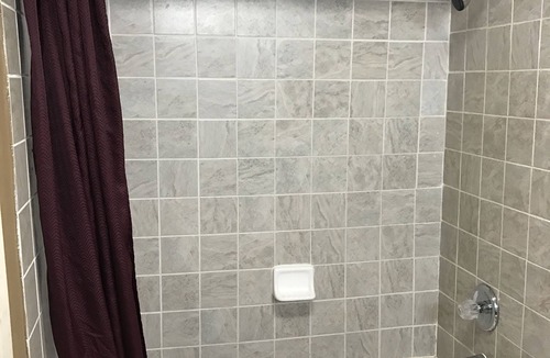 Bonanza Hotel | Americas Best Value Inn Laredo