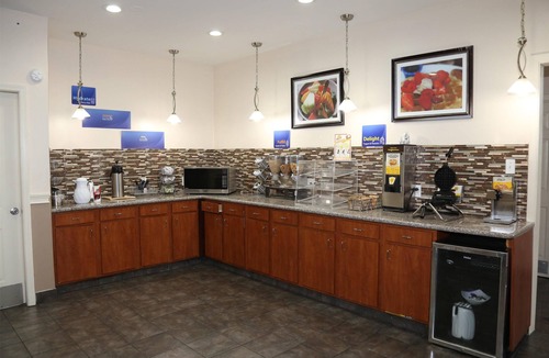 Monroe Hotel | Americas Best Value Inn Monroe