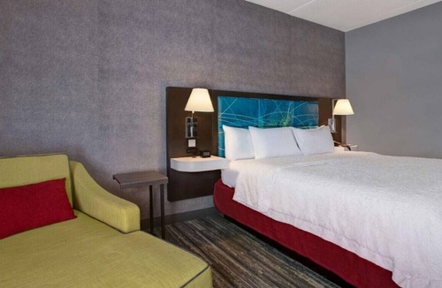 Olive Branch House | An Intimate Getaway for Lovely Couples!