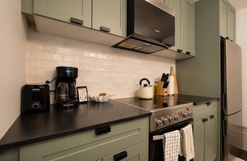 Shaughnessy Village Apartment | Apartments on Lincoln. Downtown Montreal