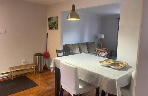 Laval-des-Rapides Apartment | Appartement près du Métro