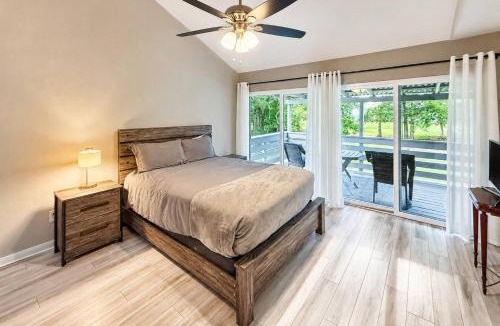 April Sound House | April Point Dr. N