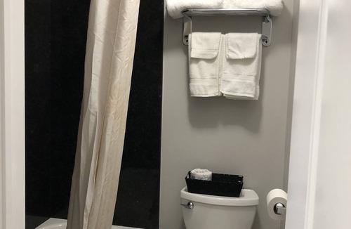 Balderson Hotel | Aquarius Motel