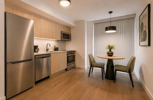 Garden District Apartment | Ardelle Hotel