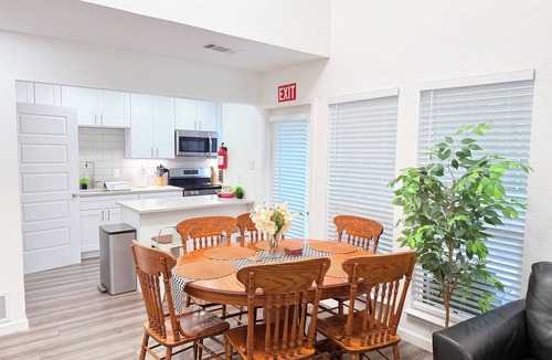 West Arlington House | Arlington Entertainment District Home Red Door