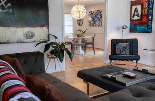 Denton House | Art Haven: Immersive Art Stay