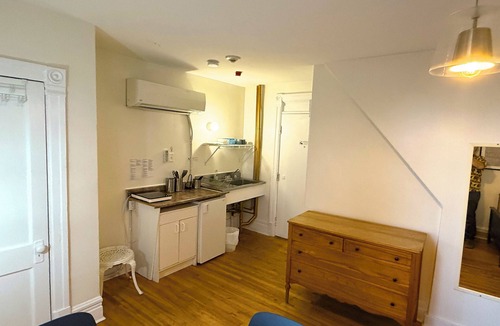 Quartier des Spectacles Hostel | Auberge du Plateau - Hostel