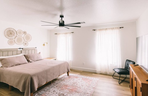 Aubrey House | Aubrey Downtown Charmer