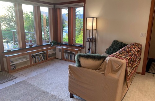 Juneau Apartment | Auke Bay View Studio
