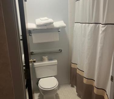 Hamilton County Hotel | Aurora Inn