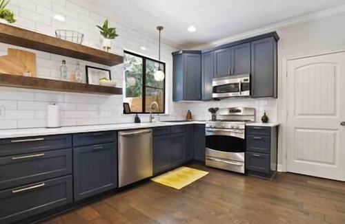 MLK House | Austin-Pool-Arcade-Guest House-COTA-UT-Sleeps 16